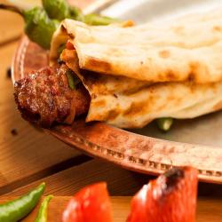 BEYLİKDÜZÜNDE KEBAP SALONU PAKET SERVİS