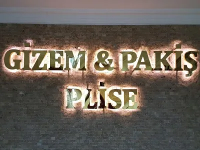 Gizem & Pakiş Plise logosu